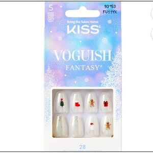 *FINAL Price* KISS Voguish Fantasy, Holiday Press on Nails, Short 28 Count NIB
